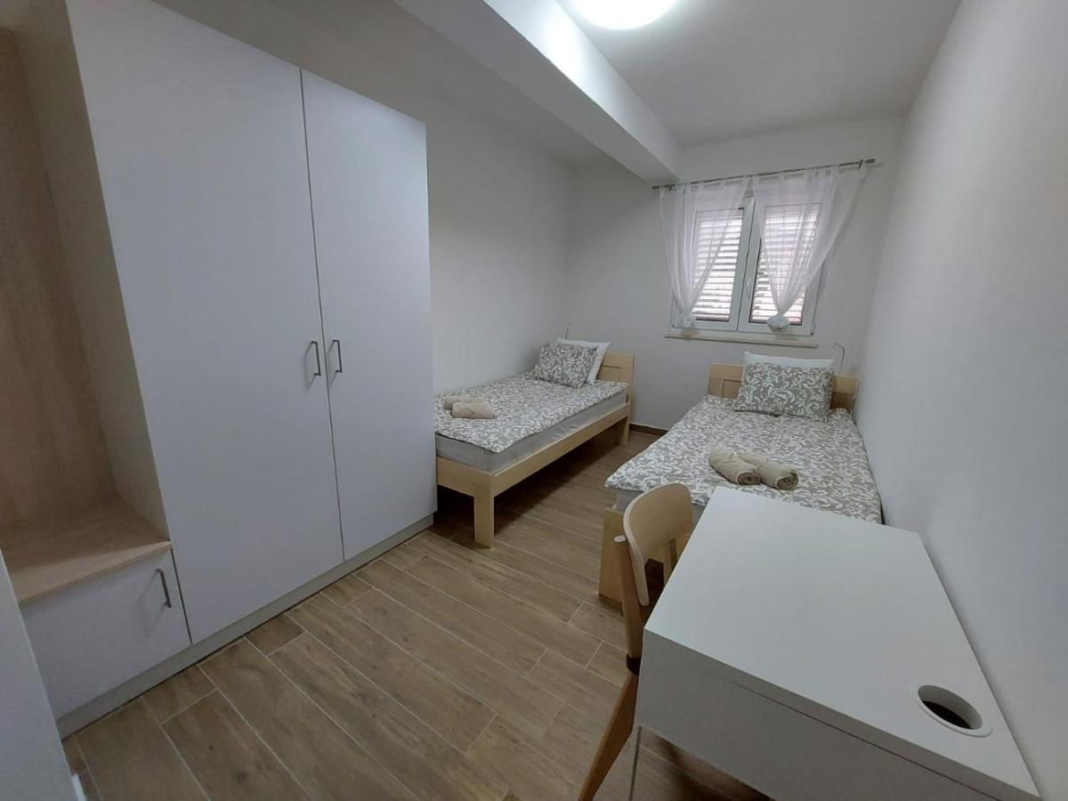 Seashells Apartments Tribunj Трибунь Екстер'єр фото